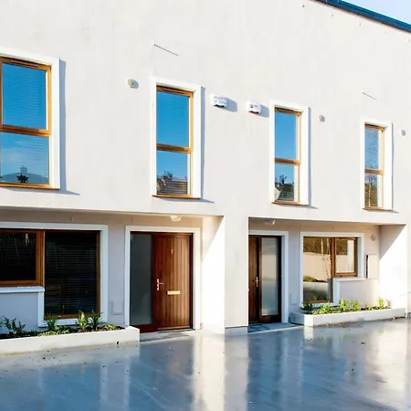 W8 Village Holiday home Manorhamilton