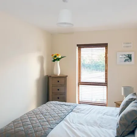 W8 Village * Manorhamilton